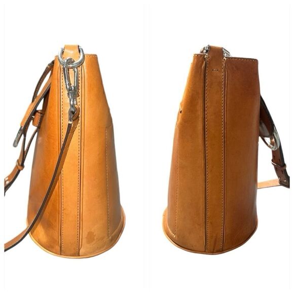 Banana Republic Italian Vachetta Bucket Bag - Picture 9 of 16